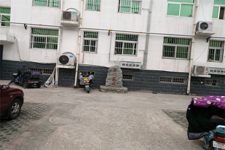 大益华府2室2厅1卫90㎡，带储藏室，带家具家电